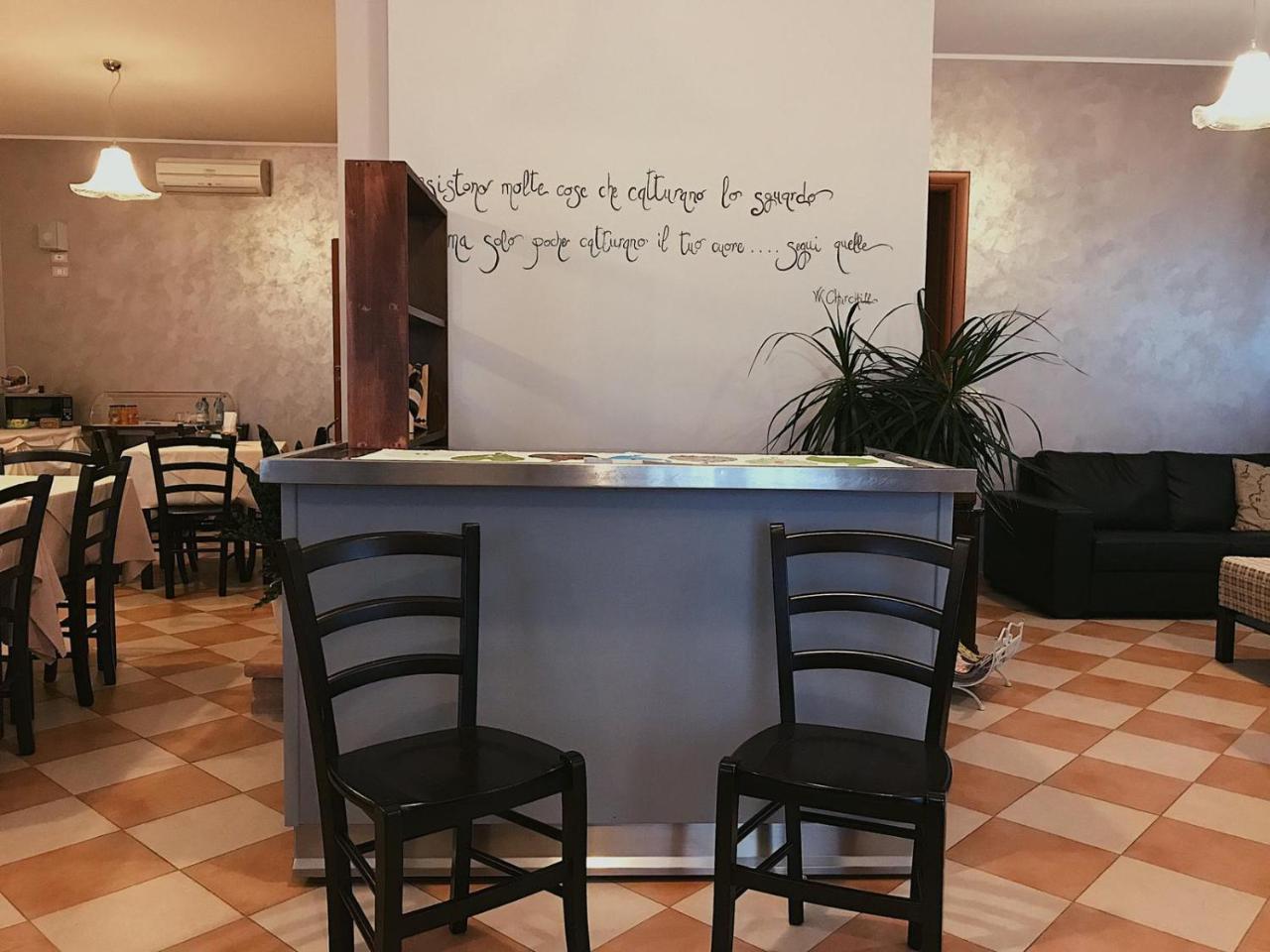 Hotel Opera' Moscufo エクステリア 写真